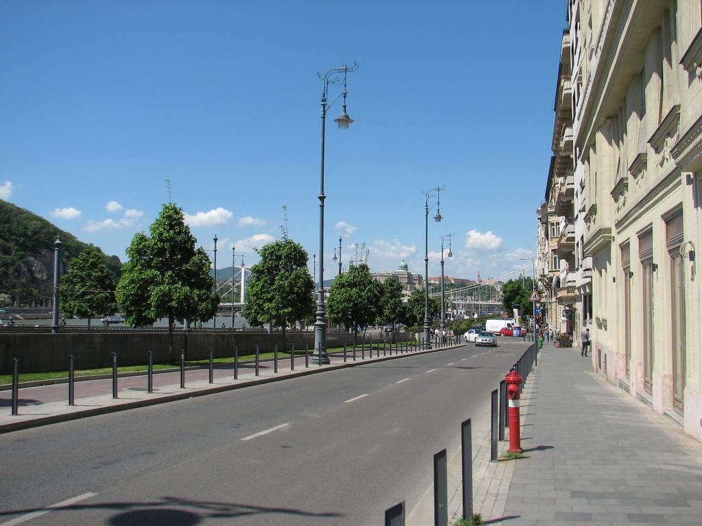 Central Danube Apartment Budapest Room photo