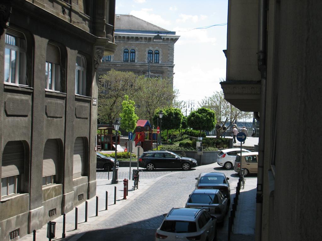 Central Danube Apartment Budapest Room photo
